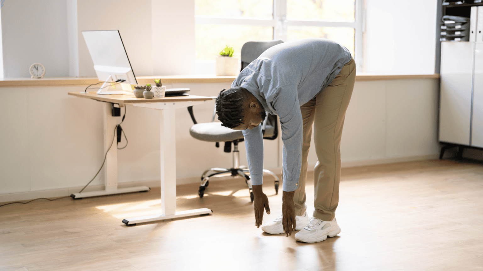 Boost Workplace Wellness: The Benefits of Stretching During Work Hours ...